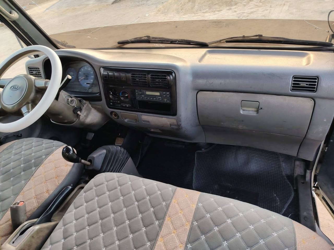 بسم الله الرحمن الرحيم
السلام عليكم گيا ام عيون موديل 2000 رقم بصرة مشروع وطني تحويل مباشر سنوية مجددة لغاية 2029 مكينة وكير وحدادية وتخم تاير جديد رقم الشاصي واضح والشاصي مكفول
السعر 72
رقم الهاتف ***********//***********
