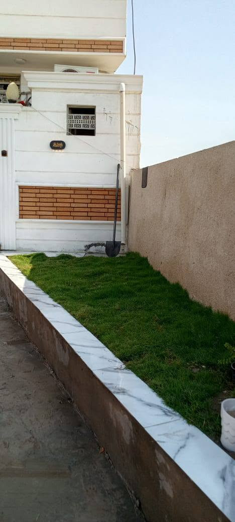 🏡🪴🏡🪴بيت 75 متر يحتوي على حديقة خارجية واستقبال وصالة وغرفة ومطبخ وحمام داخلي وخارجي ومخرن في الطابق الثاني البيت سند 25 ونهاية فرع وسعرة 53 رقم التلفون *********** مكانة مجمع الدلة خلف جامعة العميد
