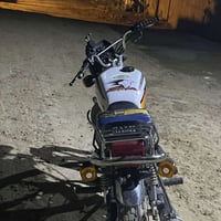 دراجه لبيع اربعه كيرر موديلل 21 محرك سيجي كلك 300 بيه مجال 07737483267