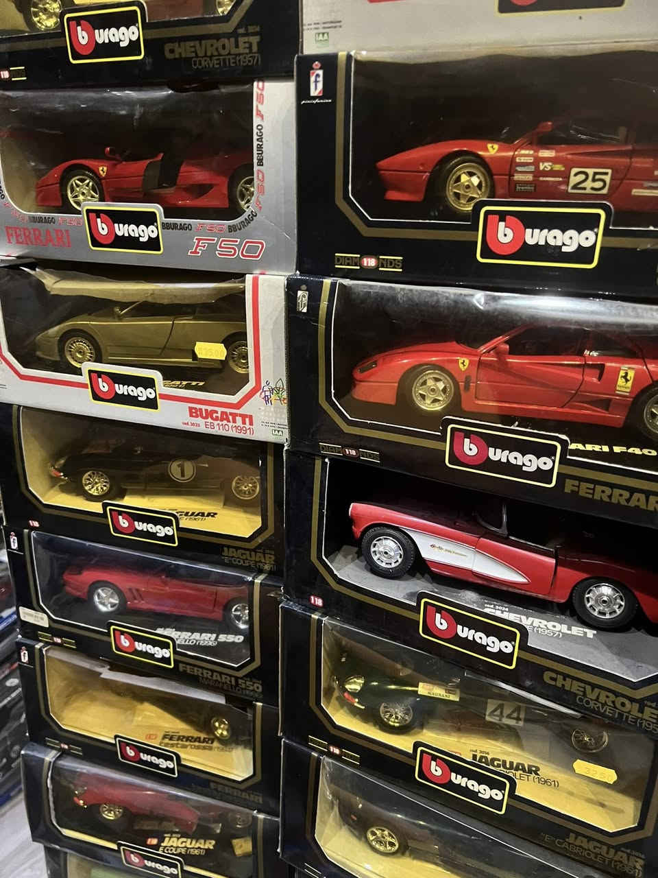 شركة بوراكو الايطالية انتجات 2013 حجم 1/18تفتحكل شيء سعر القطعة 50 الف والتوصيل مجاني


**إذا كنت صاحب هذا الإعلان وتريد حذفه لأي سبب، رجاءا أرسل رسالة إلى الدعم الفني**