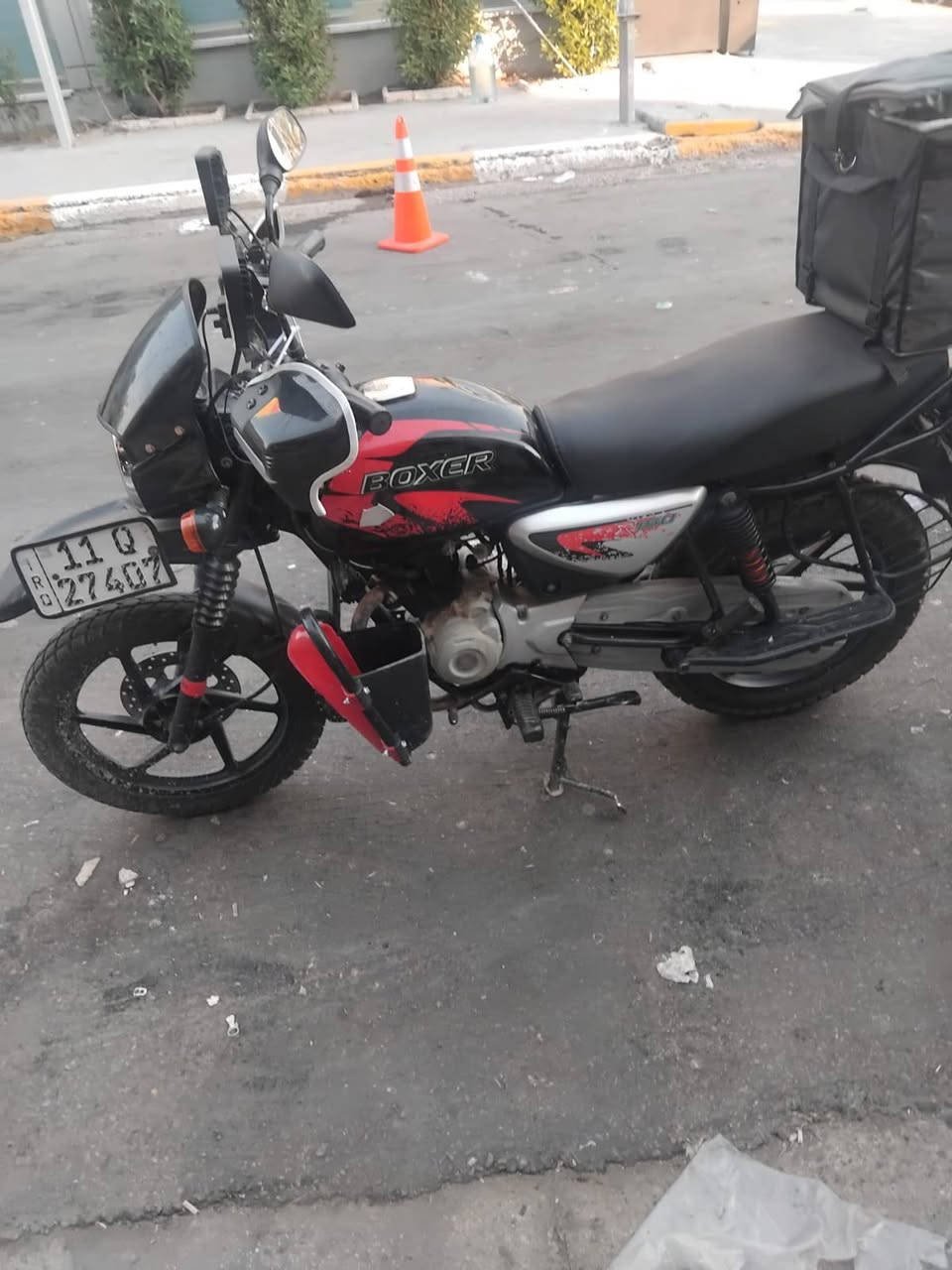 سلام عليكم شباب بوكسر جبلي 22 رقم بغداد نكليزي ثاني يوم يحولك بسمك مكفولة من تاير لتاير لا تنقص ولا تنضح ولا دخن تمام هيه وغراضها  سعر 2200 وبيها مجال للطيبين *********** خط واتساب متوفر
