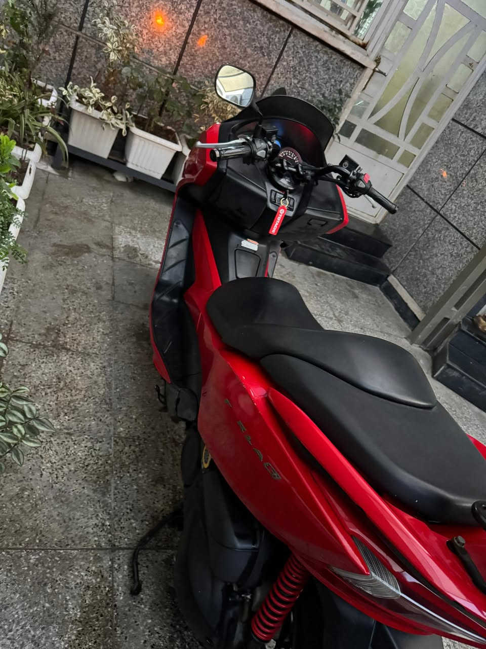 السلام عليكم  فورزا 0-12 لتفاصيل تلكوهة داخل الفديو مكاني بغداد الشعب سعرها ١١ ورقة وبيهة مجال بصيط متواجد مازنجر 
رقم لهاتف ***********
واتساب ***********
