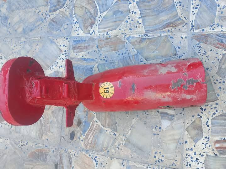 للبيع ب40الف وبيها مجال عنواني البصره القرنه هور السعد رقم ***********
