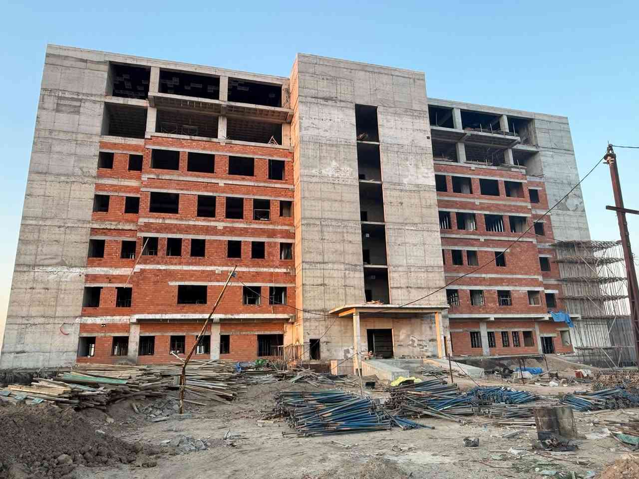 جزء بسيط من اعمالنا وربي يرزق الجميع 
اي استفسار ***********
