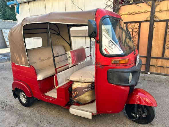 السلام عليكم تكتك للبيع 2018رقم وسنويه تكتك نضيفه مال جناي مكينه مال عشرين السعر 3800وبيهه مجال مكاني الشعب الشراي يتصل ***********
