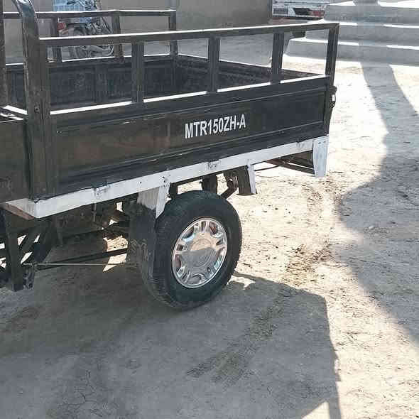 سلام عليكم ستوته امتيار البيع موديل 2014 كلك مكفوله كفاله عامه كرهبايت شغاله مكينه خير من الله شاصي مكفول 
السعر 800وبيه مجال السفسار ***********
