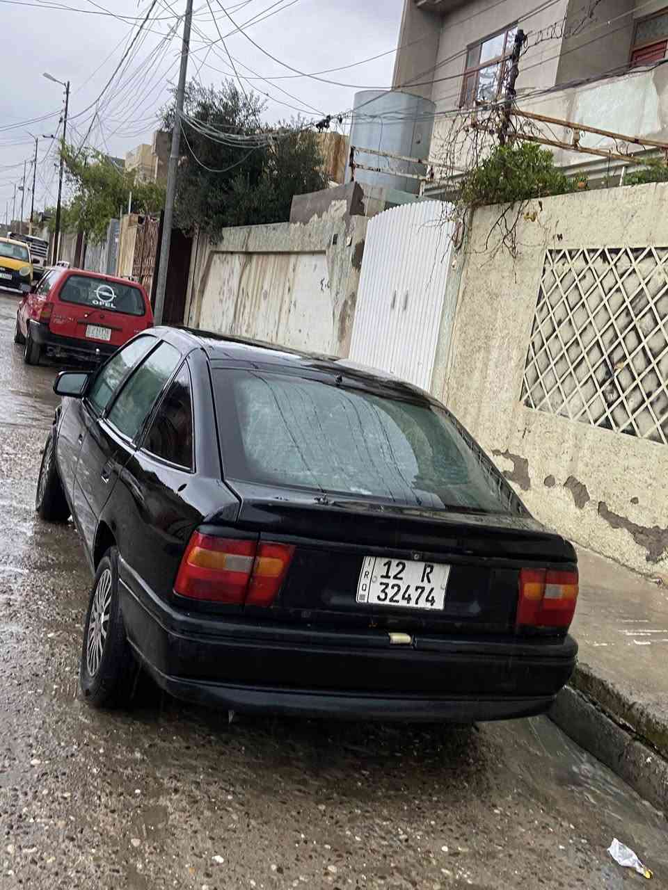 فكترا للبيع مديل ١٩٩٢ اني الشرعي سنويه باسمي كابون بانزين بيها اكتروني 
حجم محرك٢٠كصه جديد 
سياره ناعسه طخم امامي خلفي كلو جديد
مصبوغه عام 
سلايت 
بور
مركزي 
أربع دسك داخلها بطائن أبواب جدد مايعوزها كلشي 
وايرمنيه كلها شغاله  رقم هاتف ***********بي وتساب
