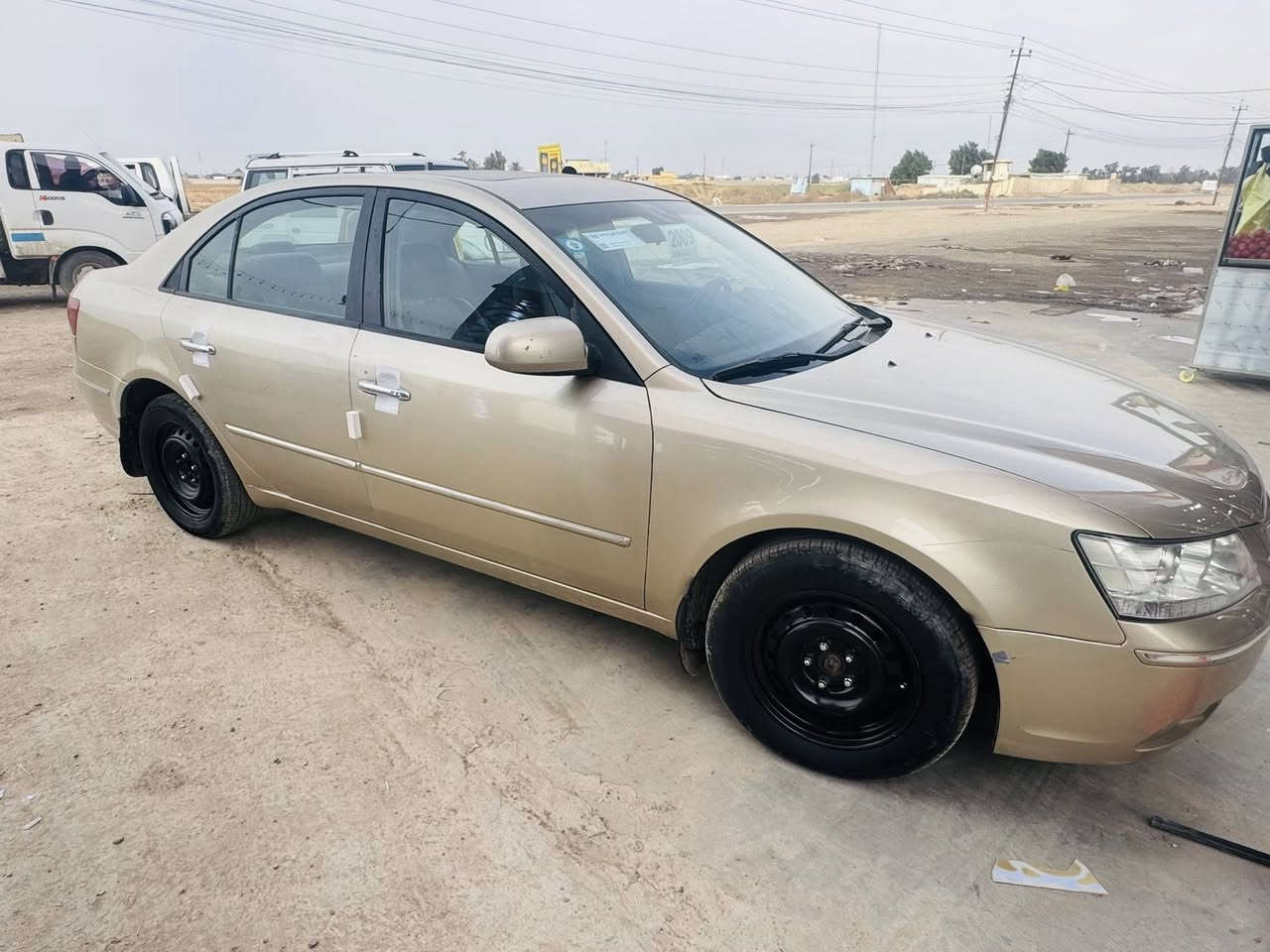 للبيع سوناتا خليجي
موديل 2009
 رقم بغداد بسمي تحويل
السياره بيه صبغ حزام فقط شرط الفحص
سياره جانت جارده لا تكم ولا قماره كقاله عامه
سنويه 2029
محرك 2400 دوش المرغوب 
شرط المكينه بالكارتون كير كفاله 
سياره حداديه بالجيس تخم تاير تبريد ثلج
سياره متعوب عليه وخير من اله مال طريق بعيد 
ما تصرف عليه درهم
دوشمه كله جلد مشتغله على ايدي 
السعر 98. 
مكاني بغداد جسر ديالى قرب الكليه العسكريه
***********
***********
ابو حوراء
