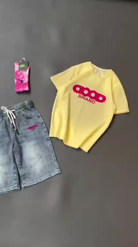 لتذكير لتنسين 100تعليق 
ورها تفظلي خاص اي سوال عندج 
سعر ثابت نقد او قسط 
المحل مفتوح لساعه 11ونصف


**إذا كنت صاحب هذا الإعلان وتريد حذفه لأي سبب، رجاءا أرسل رسالة إلى الدعم الفني**