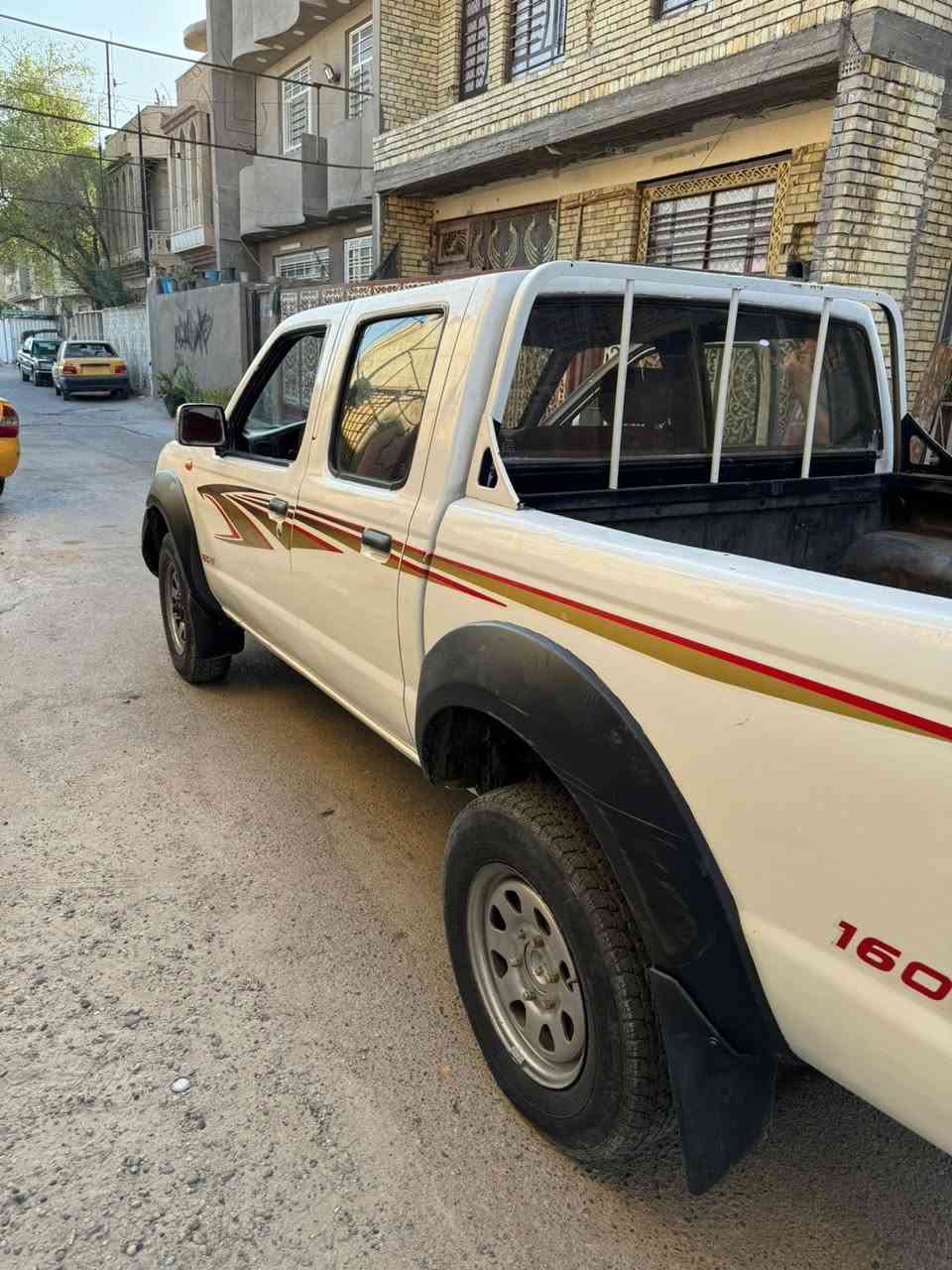 سلام عليكم بيكم ألفين و8 
مكينة ونج  محور  مكفوله من كص والسرقه 
سيارة أدوات   السعر 45 ورقه    وبيه مجال بصيط  
التواصل ***********
