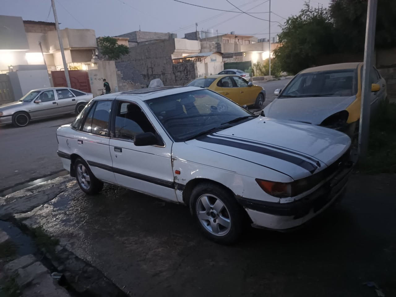 السلام عليكم للبيع مستعجل سياره ياباني مستبوشي لانسر مديل 92 كير توماتيك رقم مسطره موصل اني الشرعي تحويل وكاله شرط غرامات مصفره وايرمنيه كامله ستيرن بور باتري جديد دواخل جديده السعر 30ورقه نهايتها رقم الهاتف *********** بي واتساب  الموشراي لايتعبني
