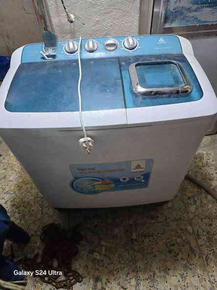 غساله للبيع اخت الجديده السعر75الف العنوان حله ورديه خارج قرب علوت المخضر يم البسطيات مال المخضر  ***********
