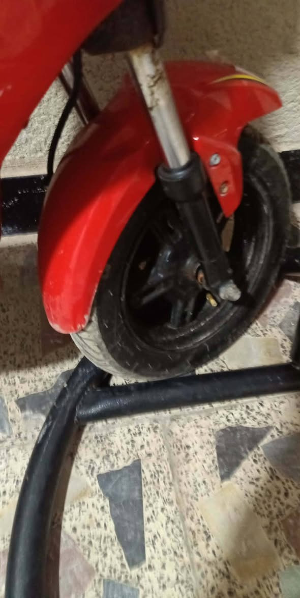 ار تسعه للبيع
السعر 350وبيها مجال 

دراجه شغاله وكامله من جميع هورن ولايت بطاريات شغاله 
السله موجوده والتكيه فاتحهن 

بس اكو ملاحضات 

بوربرنك امامي وباقي ملاحضتين نقص غيره ماكو


**إذا كنت صاحب هذا الإعلان وتريد حذفه لأي سبب، رجاءا أرسل رسالة إلى الدعم الفني**