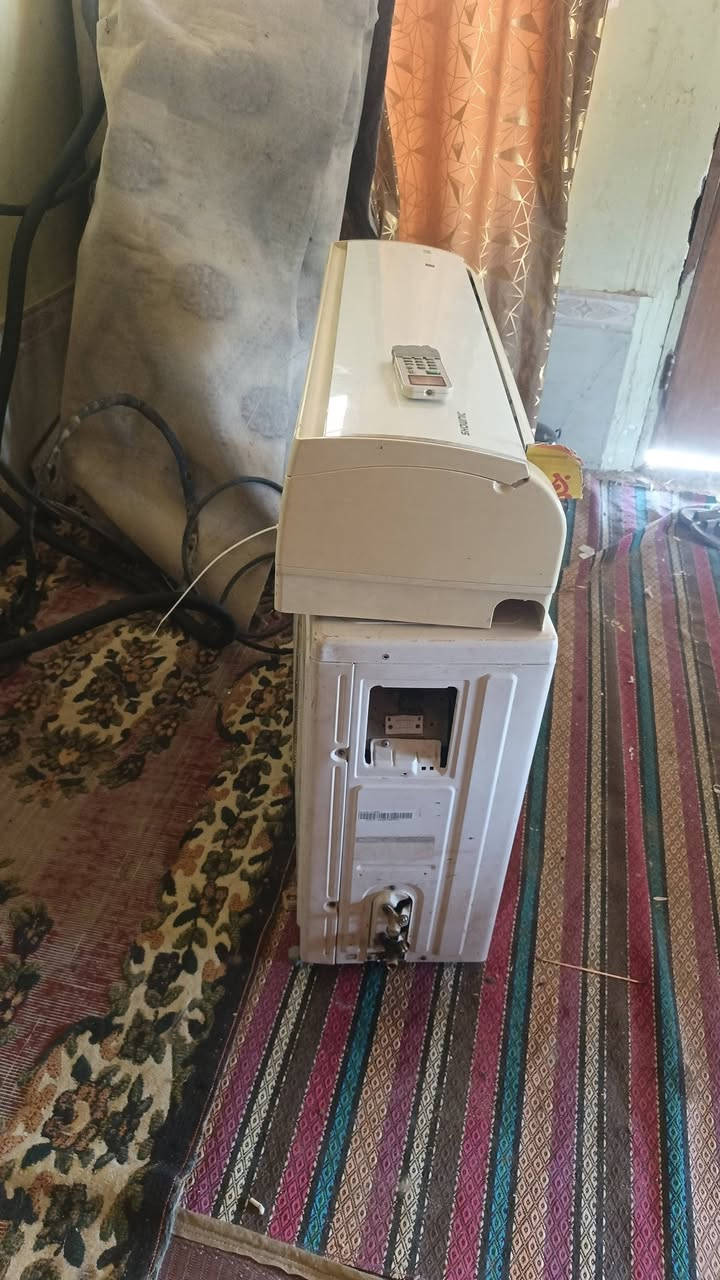 السلام عليكم سبلت شونك مبدل ماطور جديد مع غسل منضومه ومشحون وكامل تجي تقتنع بلبروده مالته يلا تاخذه  وصوره الماطور القديم مرفقه بلصور شرط نفس الليبل  السعر ٣٥٠ مكاني سوق الشيوخ  للا تصال ***********
