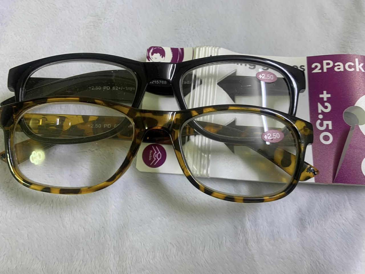 نظارات طبية هولندية السيت قطعتين ب ١٥ الف
متوفر قياسات  ٢ و ٢.٥ و ٣.٥


**إذا كنت صاحب هذا الإعلان وتريد حذفه لأي سبب، رجاءا أرسل رسالة إلى الدعم الفني**