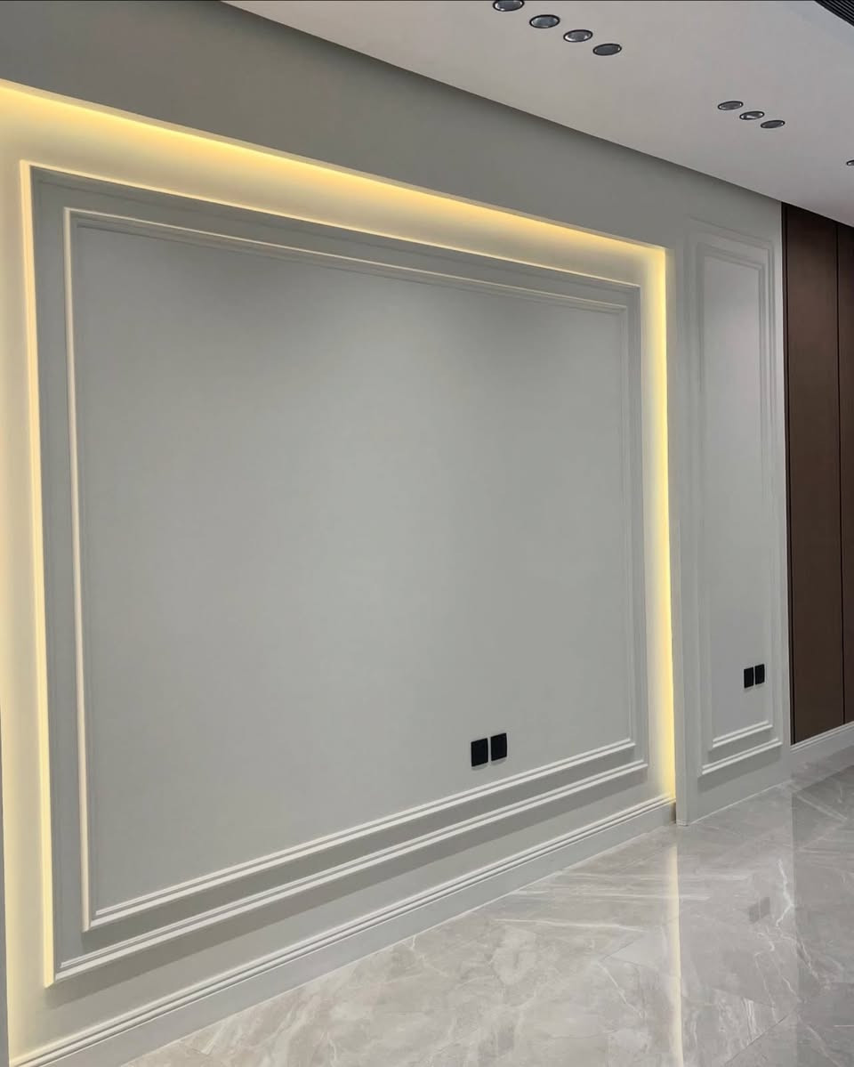 نقدم لكم كل ما هوة جديد في عالم الديكورات الداخلية بأحدث التصاميم العصرية مع التنفيذ بأمهر الكوادر من فنيي جبس وصباغين محترفين وبأشراف المهندس مهدي الطائي 
***********
