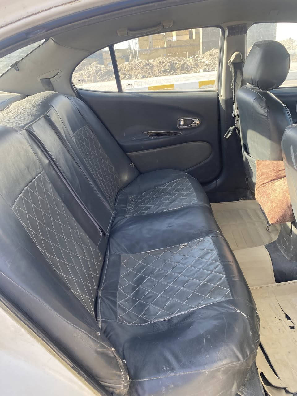 سلام عليكم سياره دايو  محرك ٢٠٠٠كير أوتوماتيك رقم القادسية خصوصي مكان ناصريه مركز ..السعر ٢٥. وبيهه مجال رقم ***********
