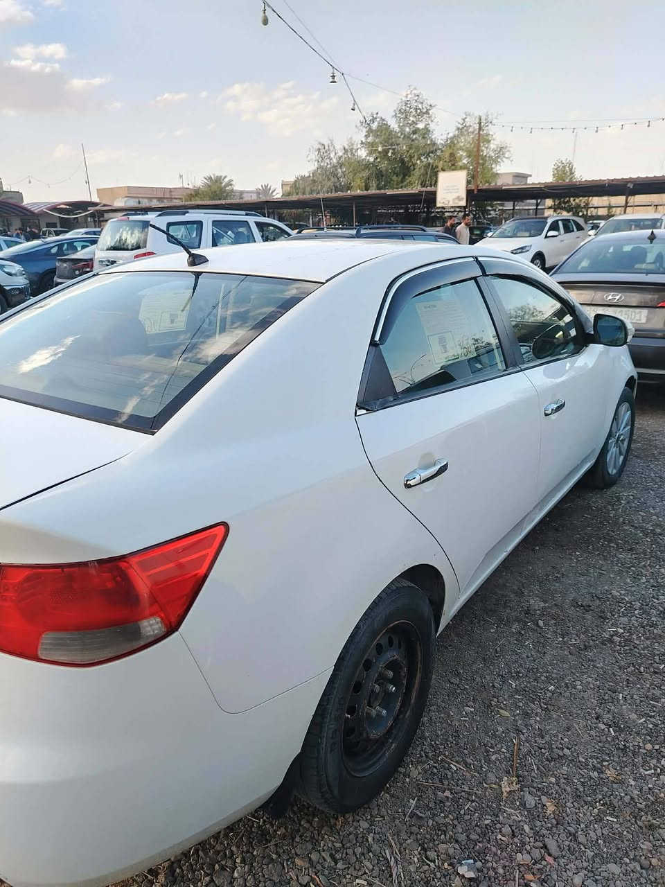 سيراتو ٢٠١٠ خليجي أربيل تحويل مباشر
المكان بغداد ابوغريب خان ضاري
السعر 85 وبيه مجال 
***********
مكلف بنشر تواصل مع صاحب الرقم
