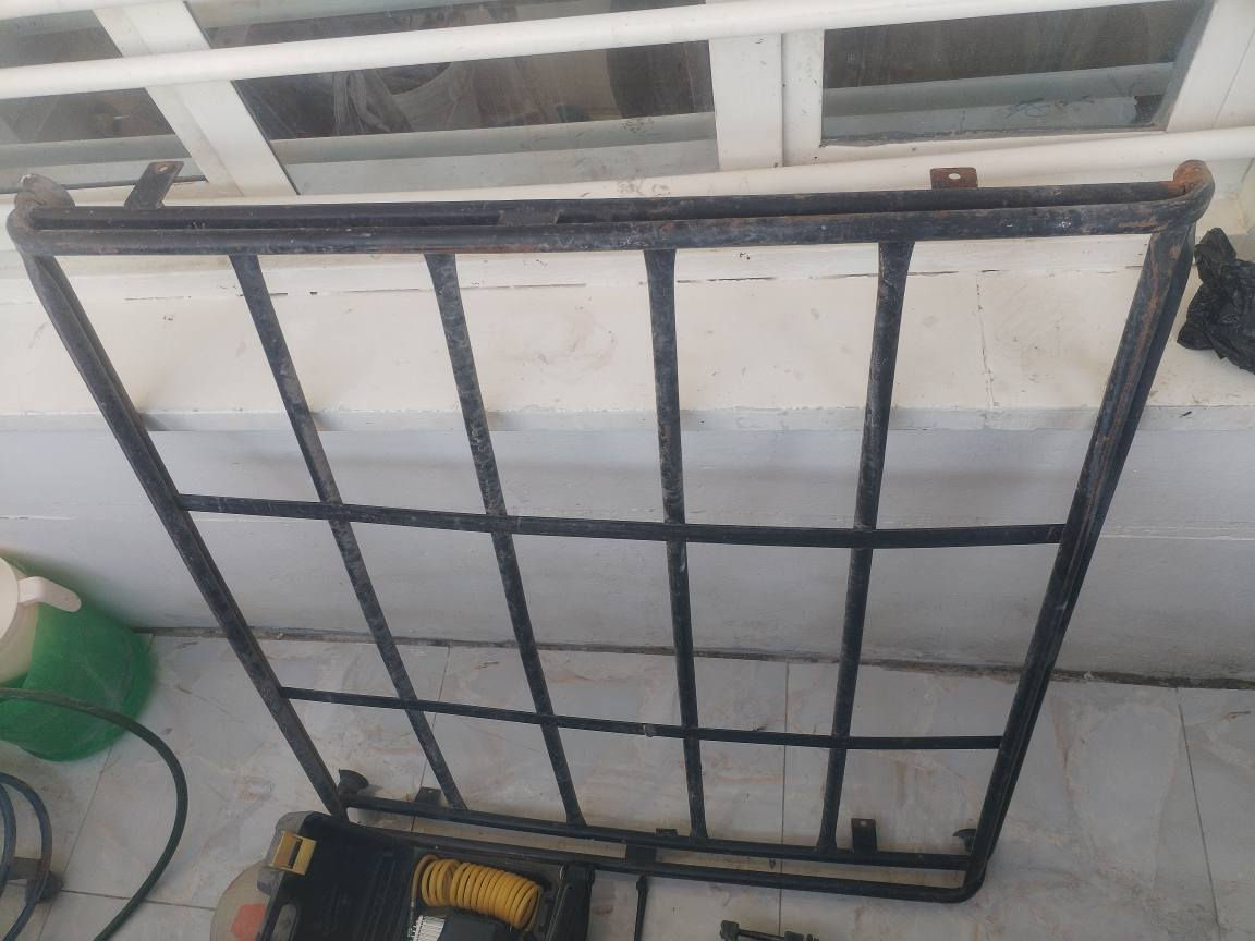 سيبايه تفصال مال بيجو مع منفاخ تايرات مع جك ياباني مع تاير سمند نضيف مع داينمو فحم ماعرف شبي للبيع قيم واخذ كلهن شلع كلهن شلع مابيع قطعه وحده قيم وتعال اخذهن *********** بغداد, العراق
