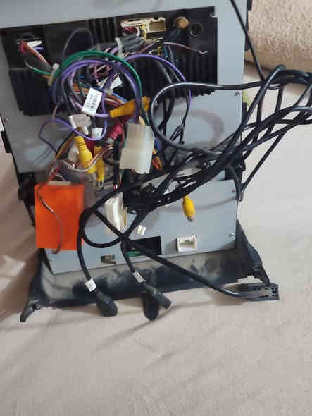 للبيع شاشة جكسارة من موديل 2008الى 2015 شغالة شرط الفحص مكانها الحلة سعرها 180وبيها مجال للاستفسار ***********
