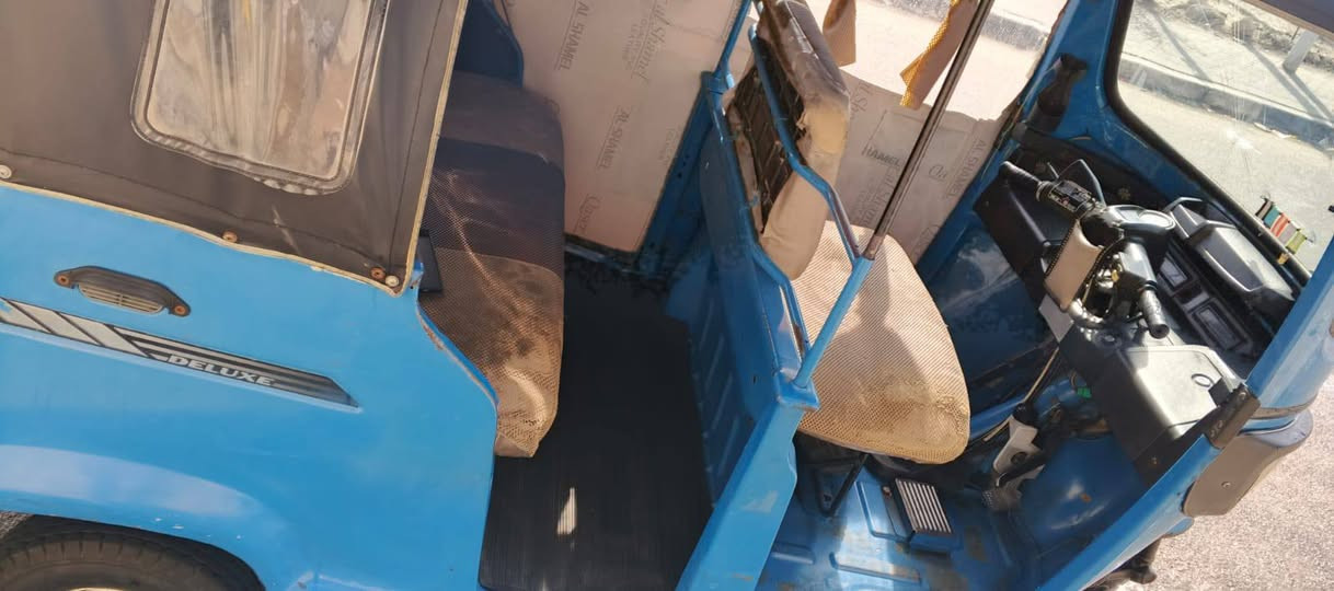 سلام عليكم
تكتك tvs
موديل 20 طابة 21 
سعر خمس ملايين و 200
***********
رقم وسنوية رقم نكليزي
