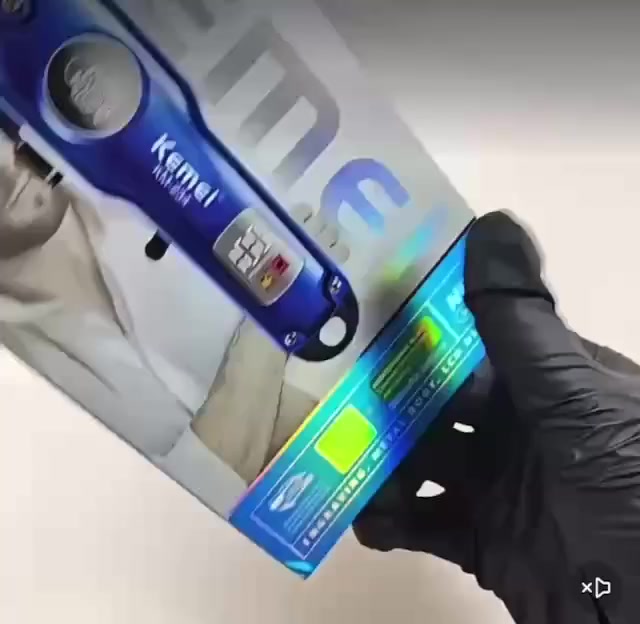 السلام عليكم اخوان مكينة حلاقة شحن تدريج 
ماركة كيمي 10 الاف/ يوجد توصيل جميع المحافظات


**إذا كنت صاحب هذا الإعلان وتريد حذفه لأي سبب، رجاءا أرسل رسالة إلى الدعم الفني**