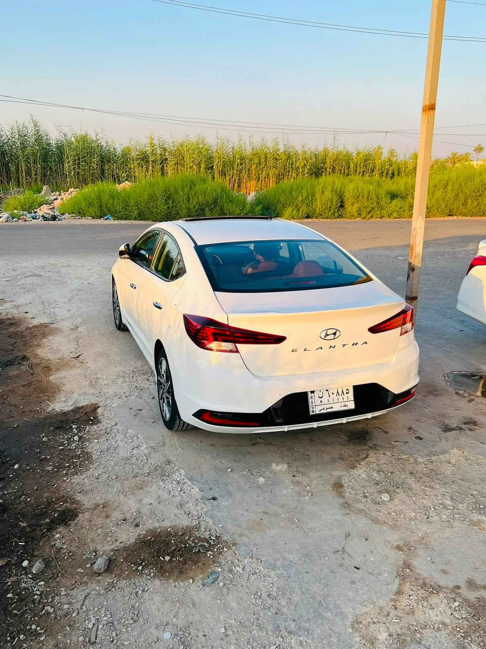 سلام عليكم للبيع النترا موديل 2020 خليجي فول موصفات فئه لمتد السياره حلوه حيل بيها جاملغ وبنيد تبديل بدون شواصي وبيها صندوك وجاملغ خلفي صبغ بدون دواخل حوض شواصي تكم كفاله  السياره صفاحها تخبل موصفات فتحه ٤بصمات دخول ذكي ترحيب عند الاقتراب تحكمات جهتين شاشه اعطال تبريد قطعتين كشنات جلد لونين داخل ٣الون بيجي اسود صاج حساس امامي خلفي اوتو بارك ٣انضمه قياده شاشه لد نهاري مري شفط ذكي ويلكب ١٧  ومعروفها موصفاتها سياره شرط جاهزه من كلشي كير ايتي المرغوب مكينه ٢٠٠٠دوش كير ومكينه وتبريد وصدر وتخم تاير وكهربائيات كفاله مكاني بغداد اليوسفيه السعر ١١٧  رقمي ***********
