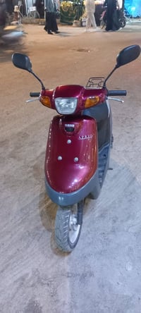 دراجه بطه حاويه كلها بلاديه وكلها شغاله مابيها نقص وصل معرض موجود محرك...