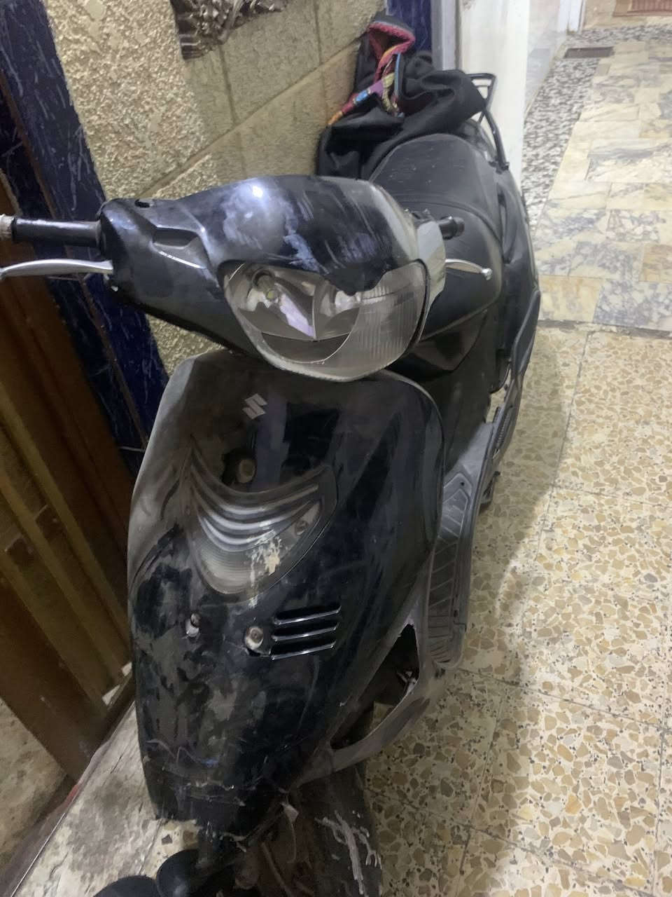 السلام عليكم دراجة للبيع  السعر 200 وبيه مجال 
نقص باتري وسويج 
***********
