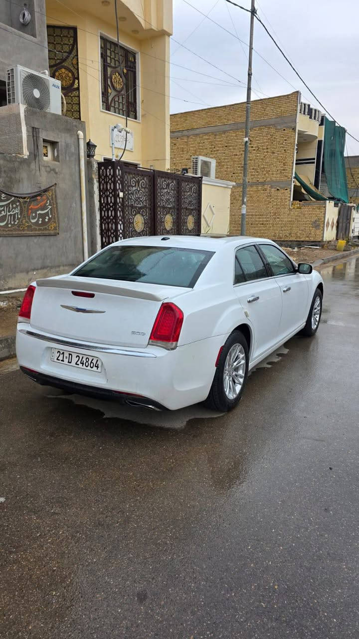 السلام عليكم أوباما للبيع موديل 15 رقم سليمانيه تحويل ثاني يوم  ماشيه 168 مكان السياره واسط الكوت ***********السعر 240
