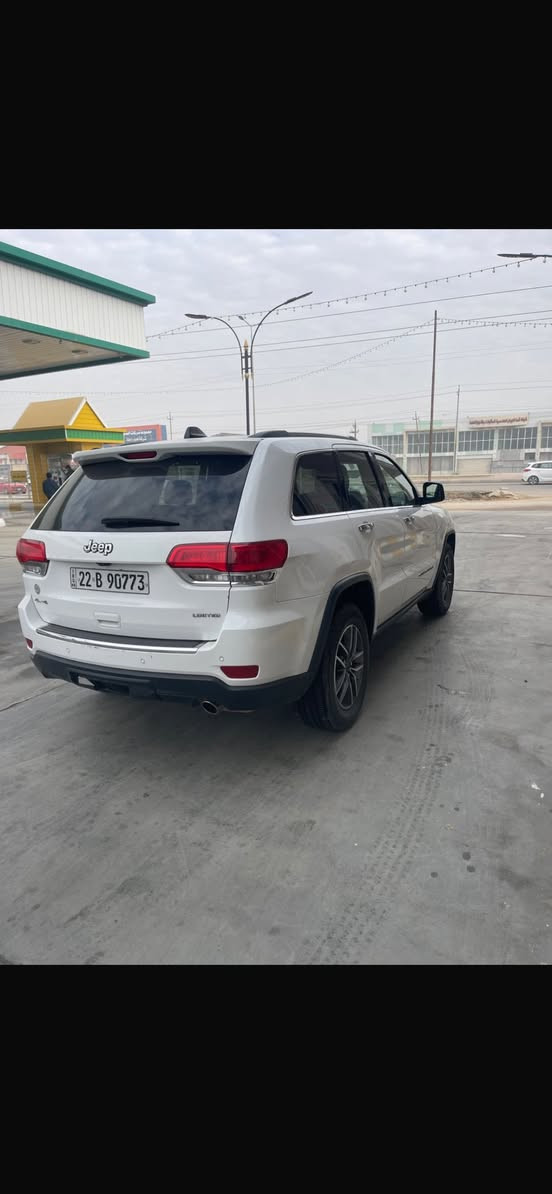 جيب موديل 21 اصل فول بدون حادث سرقه وشديتلهه  كله الغراض اصلي مال نفس الون السعر 265  ***********
