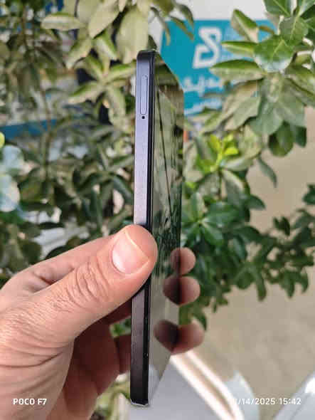 REALME C51

زاکیرە 128 گێگا 
ڕام 4+4
پاتری 5000

نرخ : 95 هەزاروقفڵ 

***********
***********

بۆ گەیاندن نرخ 5 هەزار

ناونیشان قەڵادزێ
