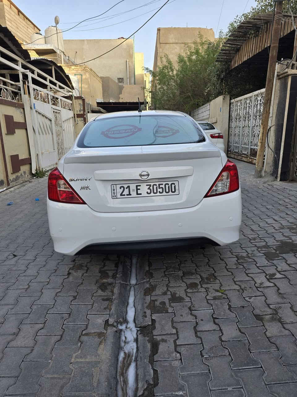 سلام عليكم نيسان سني هندي مديل 2019رقم سلمانيه كفاله عامه تريد وكاله تريد تحويل سياره جاهزه  البصره الجزائرسعر 105وبيه مجال رقم الهاتف ***********
