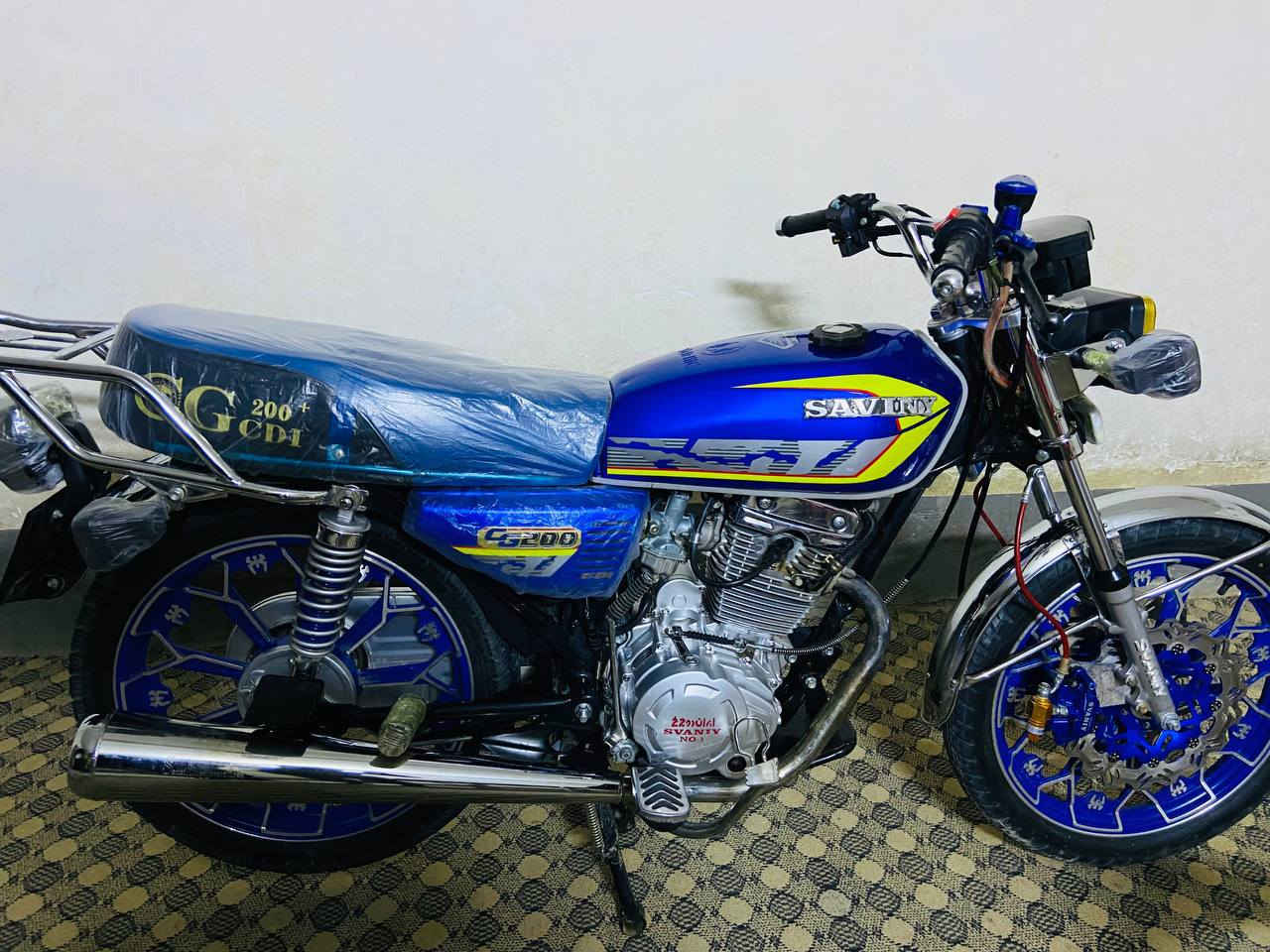 يالله
سلام عليكم
دراجه سيفان محرك 200 مديل 2025
دراجه جديده شوفت عينك 
مصارله هواي من طلعت من وكيل
كلشي شغال بيه
دبل عنبار يعني دبل دسك 
ختم صقر الاصلي
مكاني القاسم ناحية طليعة
رقمي  ***********
سعر 750 وبيه مجال
