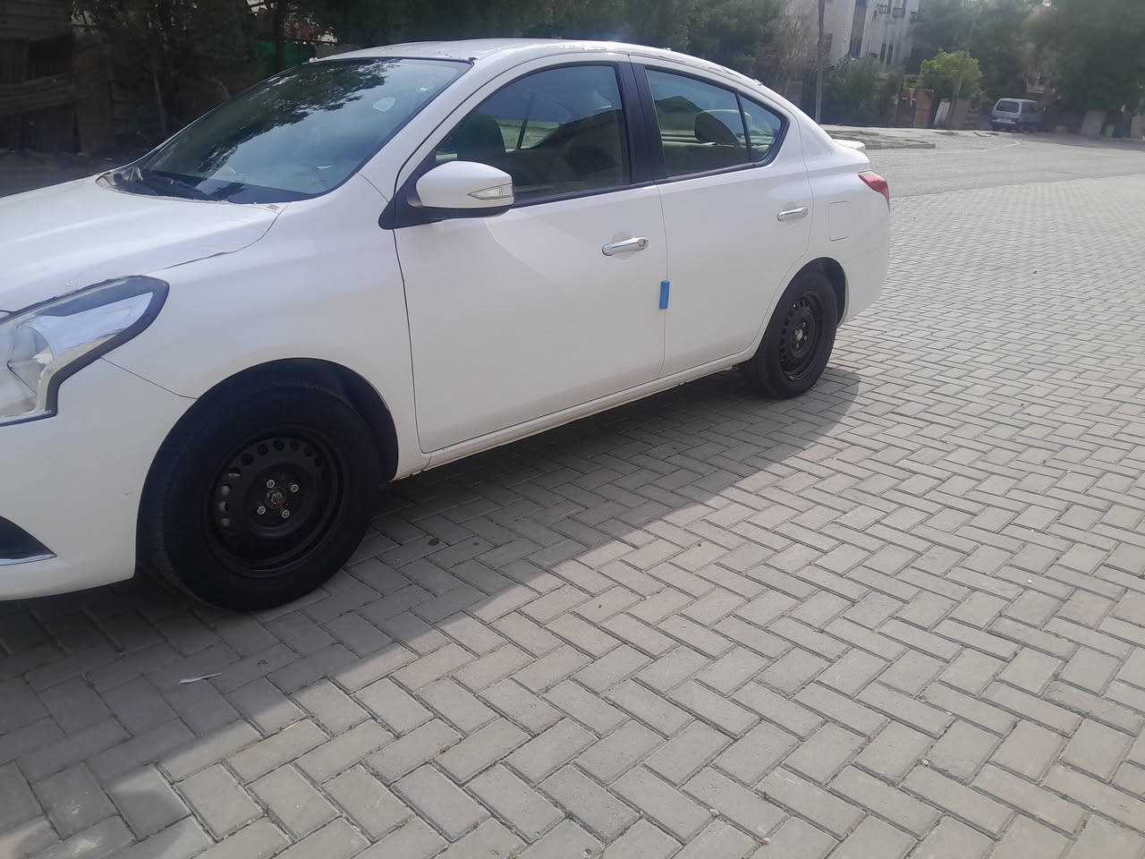 نيسان سني 2025
رقم اربيل وكالة او تحويل حاظر
السيارة جديدة جدآ ماشية ٣٨ الف استخدام شخصي

داخل بيجي
تبريد قطعتين
٤ جام كهرباء
شاشة + كاميرا بلادي 
تحكم ستيرن جهتين
اشاير بالمري
سبايدر خلفي
حساسات خلفية

العنوان بغداد السيدية
للاستفسار 
***********
