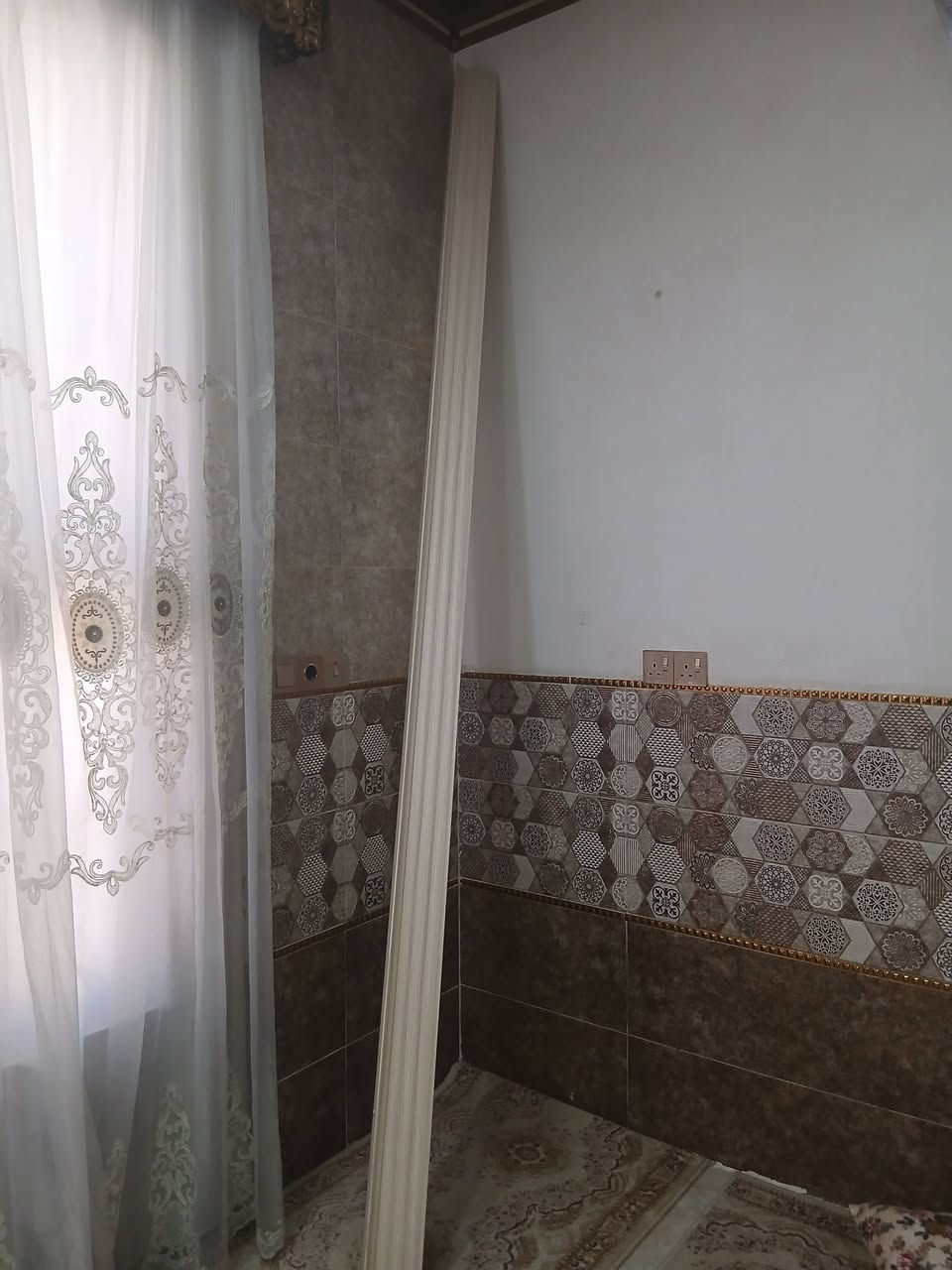 عربانە مارکەی کیدیلۆ المانی بێ عەیبە تەنها یەک اسپرنگی لێبۆتەوە لای تایە پیشەوە بەڵام کێشەی بۆ دروست نەکردوە  نرخی 45 معامەلێ کەم  سکەی پەردە کەم بەکار هاتوە 3 متر 10 کرکوک سرچنار جوابی کۆمینت نادەمەوە کی ویستی تلفۆن بکات واتساپ ***********
