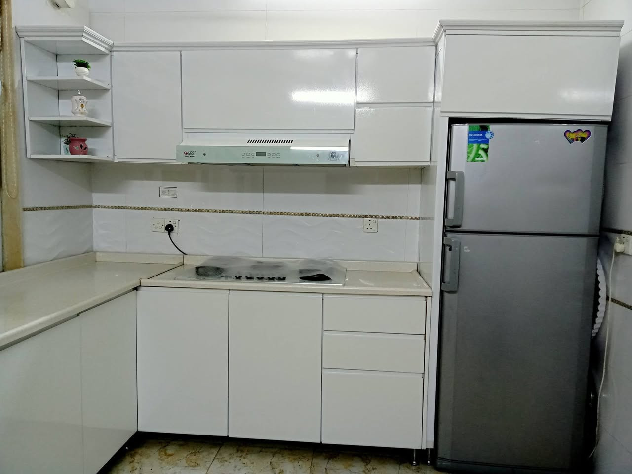 کەوەنتەردەرگای دار ناوی ئەلەمنیێۆم زۆر پاکە.بۆفرۆشتن. نرخی(٦٠٠٠٠٠).ژ.م(***********)
