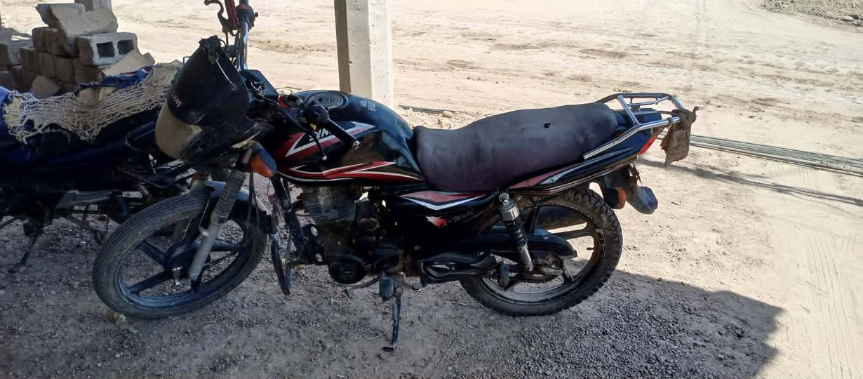 السلام عليكم  مكلف بالنشر
سوبر سايم للبيع
 السعر 400 
وبي مجال  مكان الكرمه
رقم صاحب الدراجه ***********
