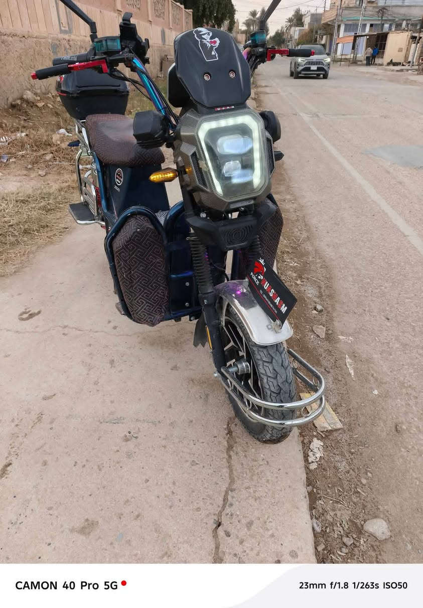 للبيع دراجه شحن هيوشه موديل 25
، دراجه نظافته 100% 
تجي الدراجه سته باتري بطاريات كله على الفحص
السعر ب 650 وبيها مجال بسيط
الاستفسار الاتصال على الرقم ***********
