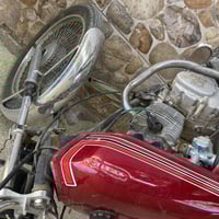 دراجه للبيع كلك عليها مكينه خمسه كير ب300 وبيها مجال بسيط07733680311