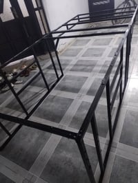 جنج ستوته • اسود • سرير