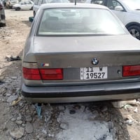 بي ام 520للبيع مكينه وكير خيرمن الله صدر خلفي امامي جديد كهربائيات كله...