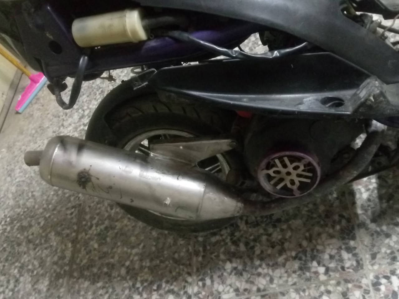 سلام عليكم دراجه للبيع او مراوس حسب القناعه دراجه بوشه 55 شلعه تشك الكاع دراجه نقصها باتري فقط دبل امامي وخلفي رياضي سعر 350 وبيها مجال المكان بغداد البياع


**إذا كنت صاحب هذا الإعلان وتريد حذفه لأي سبب، رجاءا أرسل رسالة إلى الدعم الفني**