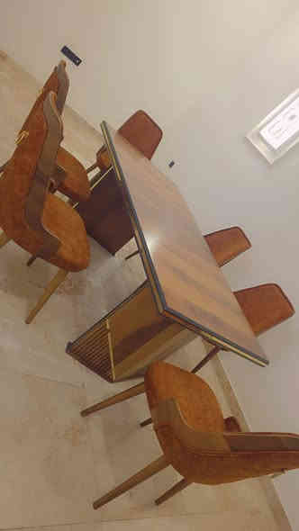 ميز طعام تركي زان ٦ كراسي اخو الجديد ب٤٠٠ قفل 🔐 ماخذي ب٧٥٠ الف الشراي يتصل ع رقم ***********
