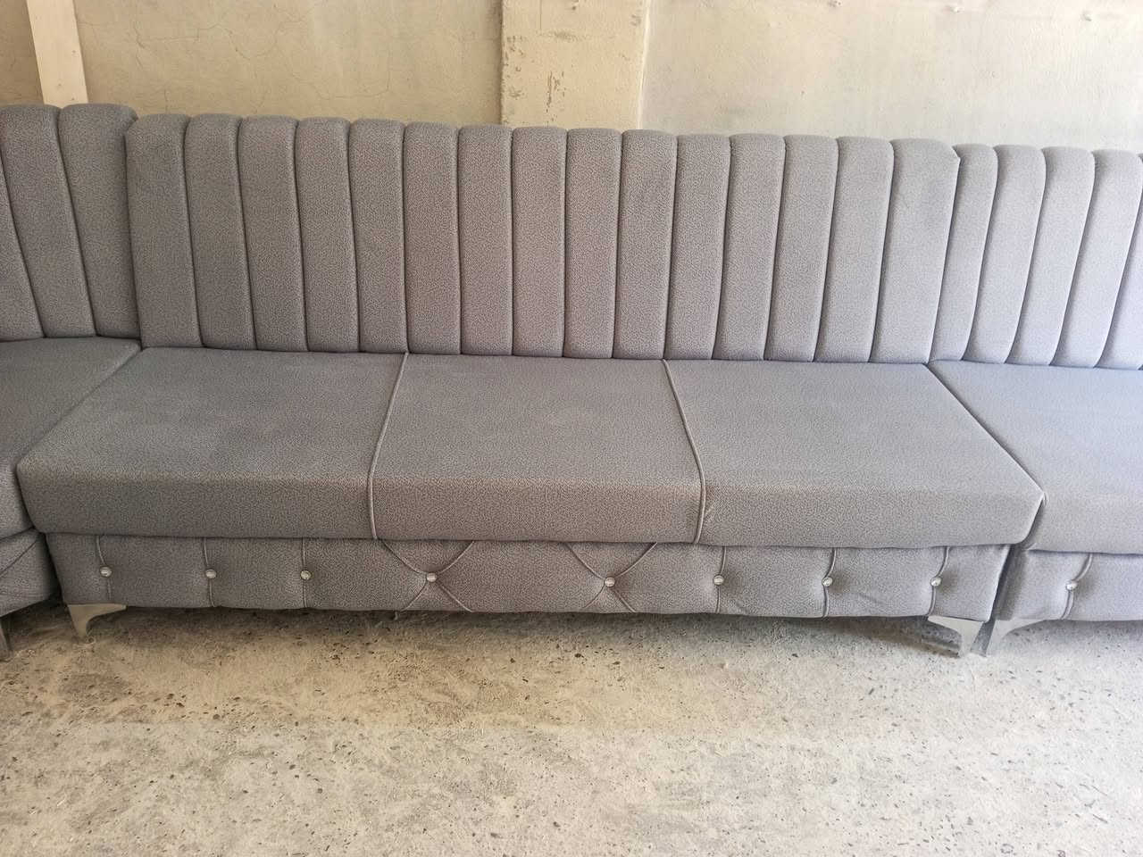 ديوان جديد خشب عراقي درجه اوله ثقيله 10, امتار ***********
