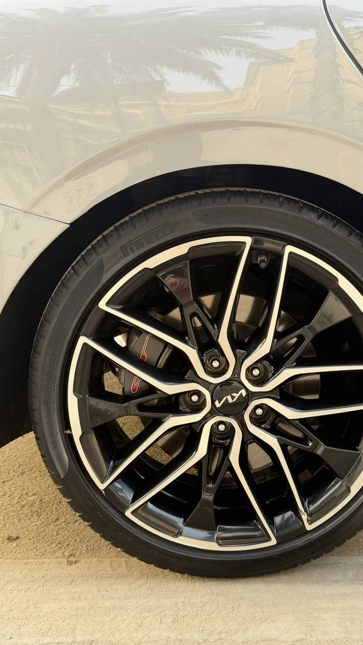 للبيع K5 موديل2024 GTLINE اسمنتي
مواصفاتها 

1-مكينه 2500 تيربو  

2-مازدات ذكيه تصعد وتنزل وتفتر معه لاستدارة 

3-كشافات ضباب

3-بك لايت LED

4-أشاير بالمري 

5-بانوراما

6-6 حساسات إماميه 

7-حساسات خلفيه 4

8-رادارات محيطيه امامي خلفي جانبي 

9-قياده ذاتيه 

10-توقف ذاتي

11-ستيرن حرف D رجاج 

12-تحديد مسار 

13-رادار تفاعلي 

14-مثبت سرعه

15-أوامر صوتيه 

16- شاشه 

17-شاشة اعطال 

18-شاشت تكيف لمس 

19-هندبريك بصمه 

20- وضعيات قياده4 

21-شحن لاسلكي 

22-وتو هولد 

23-كرسي كهربائي جلد 

24-تدفئة مقاعد إماميه 

25-تدفئة ستيرن 

26-سماعات BOSE 

27-أضويه داخليه لمس 

28-داخل اسود جلد 

29-دبل جام

30-دفع رباعيAWD or TWD

31-تشغيل عن بعد

32- اضويه ترحيب عد القتراب

33-ستيرن رجاج منبه

وباقي المواصفات معروفه 

السياره حادثه موجود بصور 

العنوان السياره بغداد الاعضميه للستفسار اكثر خاص لو اتصال على الرقم  ***********
