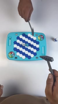 مصيدة البطريق • لعبة عائلية • تنمية مهارات