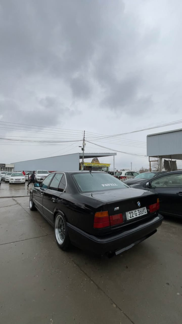 ئەم تاقانیە بۆ فرۆشتن ٥٢٠ گێڕ عادی بیلادیش ٥٢٠ گێڕو مەکینەو ئەکسل بەشەرت قرچێکی پێشی هەیە ناوی نەگرتوە بەحالو نەحال ڕەقەم هەلێر ساحێب سەنەوی لە سلیمانیە تەحویل وەکالە خەرامە بەشەرت ٢ گڵا خەرامەی تیایە دوای مەعامەلە ئەگەڕێتەوەسەیارەکە سرف بوخار 
دوگەڵی نیە تاقانەی جوانی تاقانی قوەت
*********** خایبەر واتسئەپ السليمانية, العراق
