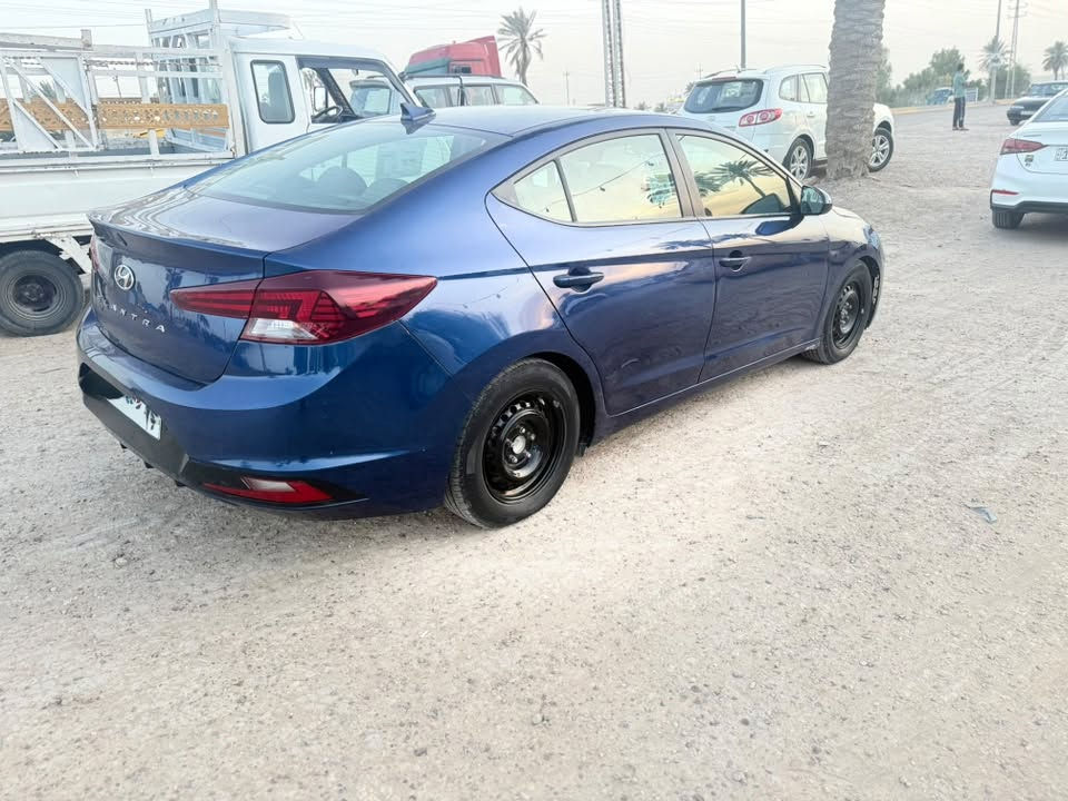 النترا 20امريكي محرك 2000دوش بيها ست قطع بدون دواخل سيارة نصبتها حلوة تبريد ثلج سنويه باسمي ل2030رقم بغداد الجديد كاميرا رادار خلفي جانبي ماشية 100الف مكاني بغداد ابي غريب السعر 110بيها مجال
للاستفسار اكثر ***********واتساب
