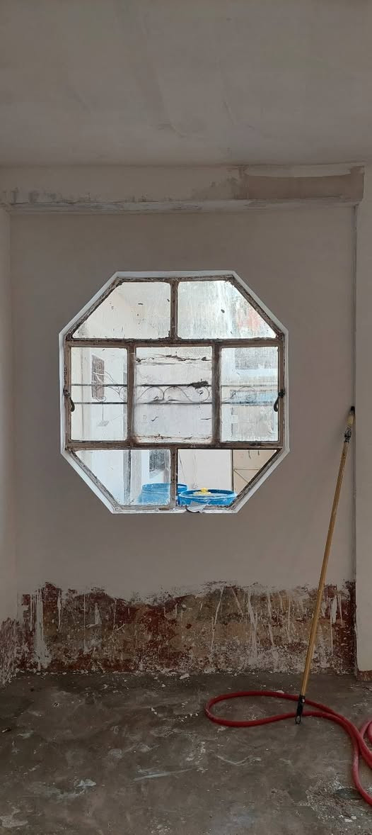 ***********
#لبخ_جص
